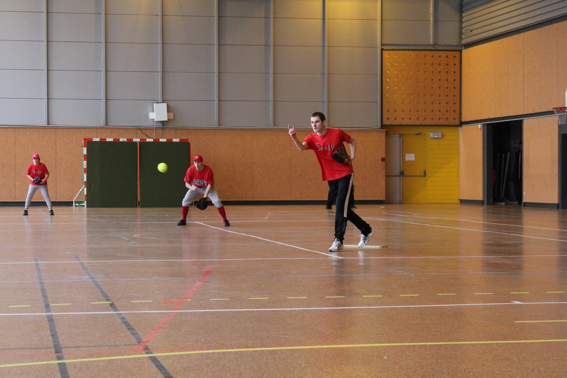 2011-02-06 Soft Mixte Indoor a Cergy (19)-resize